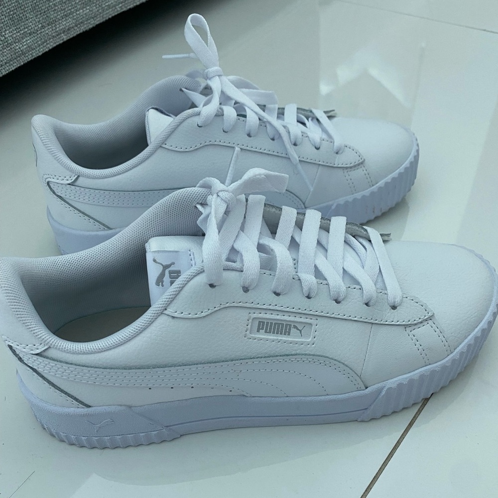 Puma Sneakers